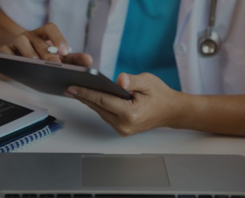 iomt apps and technology applied to healthcare